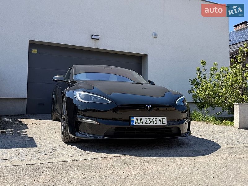 Лифтбек Tesla Model S 2022 в Броварах