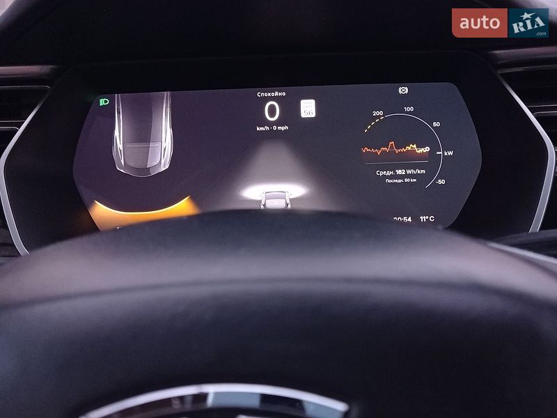 Лифтбек Tesla Model S 2015 в Львове
