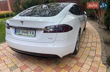 Ліфтбек Tesla Model S 2016 в Миколаєві