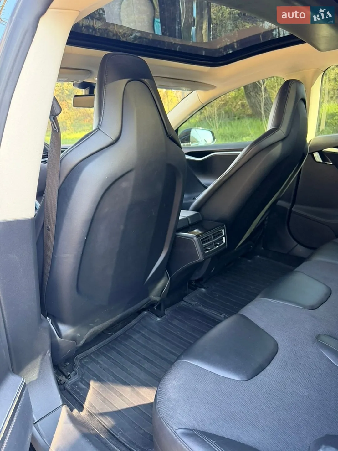 2014 Tesla Model S - мініатюра 14