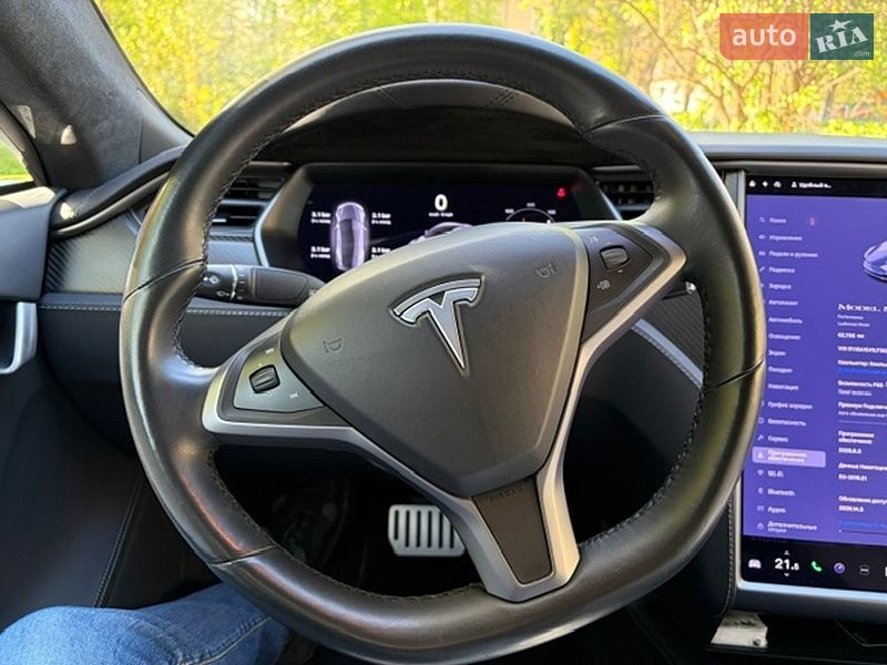 Лифтбек Tesla Model S 2020 в Киеве