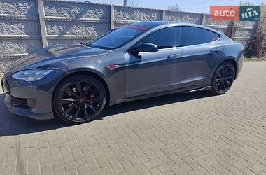Лифтбек Tesla Model S 2014 в Черкассах