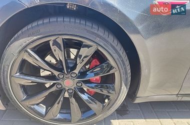 Лифтбек Tesla Model S 2014 в Черкассах