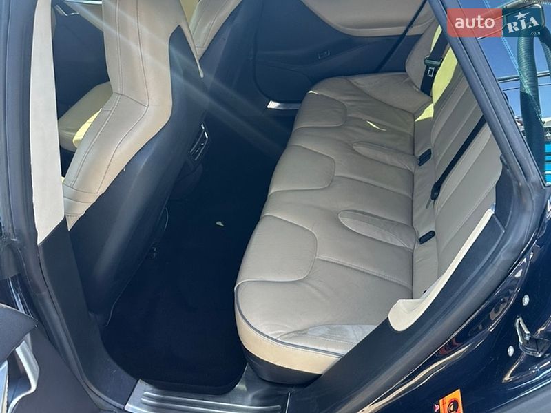 Лифтбек Tesla Model S 2013 в Одессе