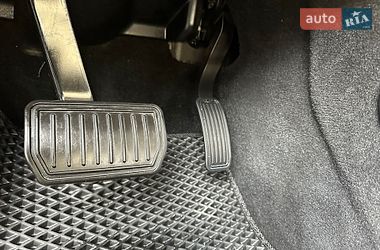 Лифтбек Tesla Model S 2016 в Ивано-Франковске
