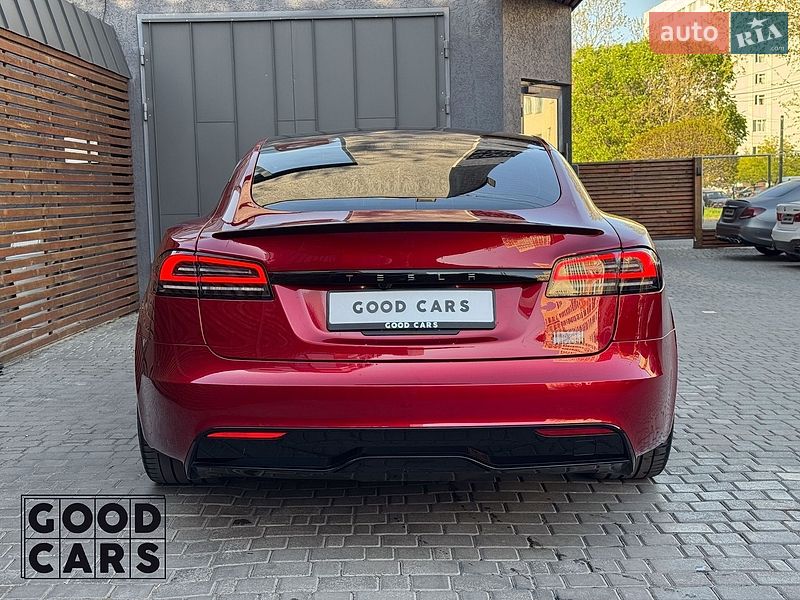 Ліфтбек Tesla Model S 2024 в Одесі