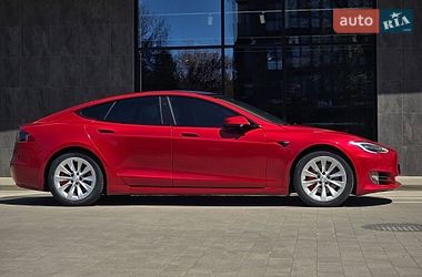 Ліфтбек Tesla Model S 2020 в Ужгороді