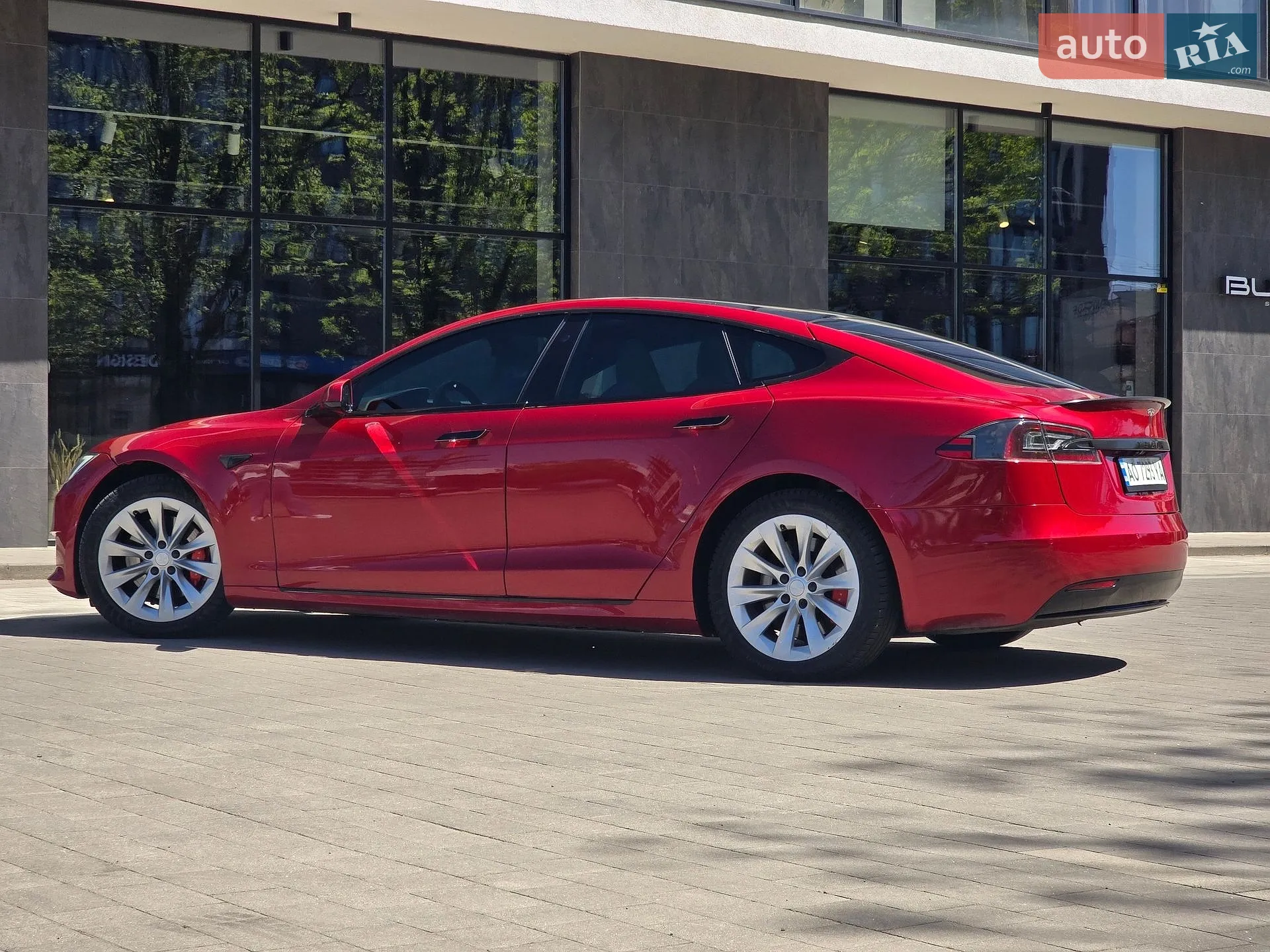 2020 Tesla Model S - мініатюра 11