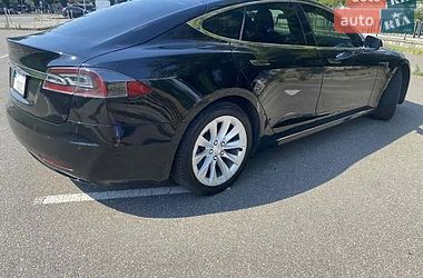 Лифтбек Tesla Model S 2016 в Киеве