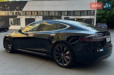 Лифтбек Tesla Model S 2014 в Киеве