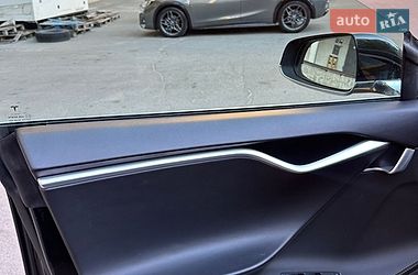 Лифтбек Tesla Model S 2014 в Киеве