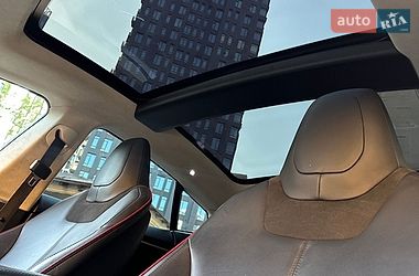 Лифтбек Tesla Model S 2014 в Киеве