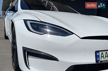 Лифтбек Tesla Model S 2021 в Киеве