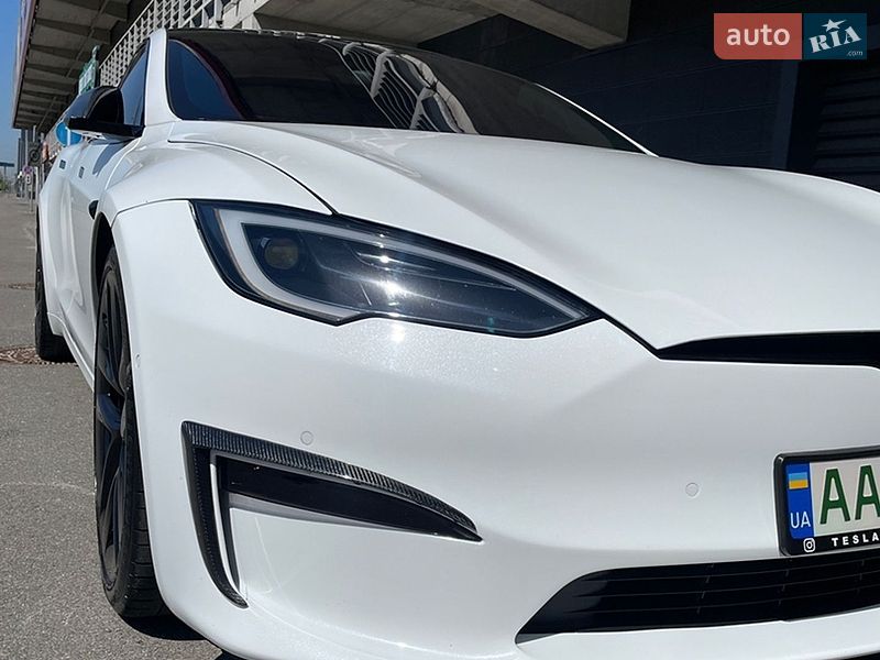 Лифтбек Tesla Model S 2021 в Киеве