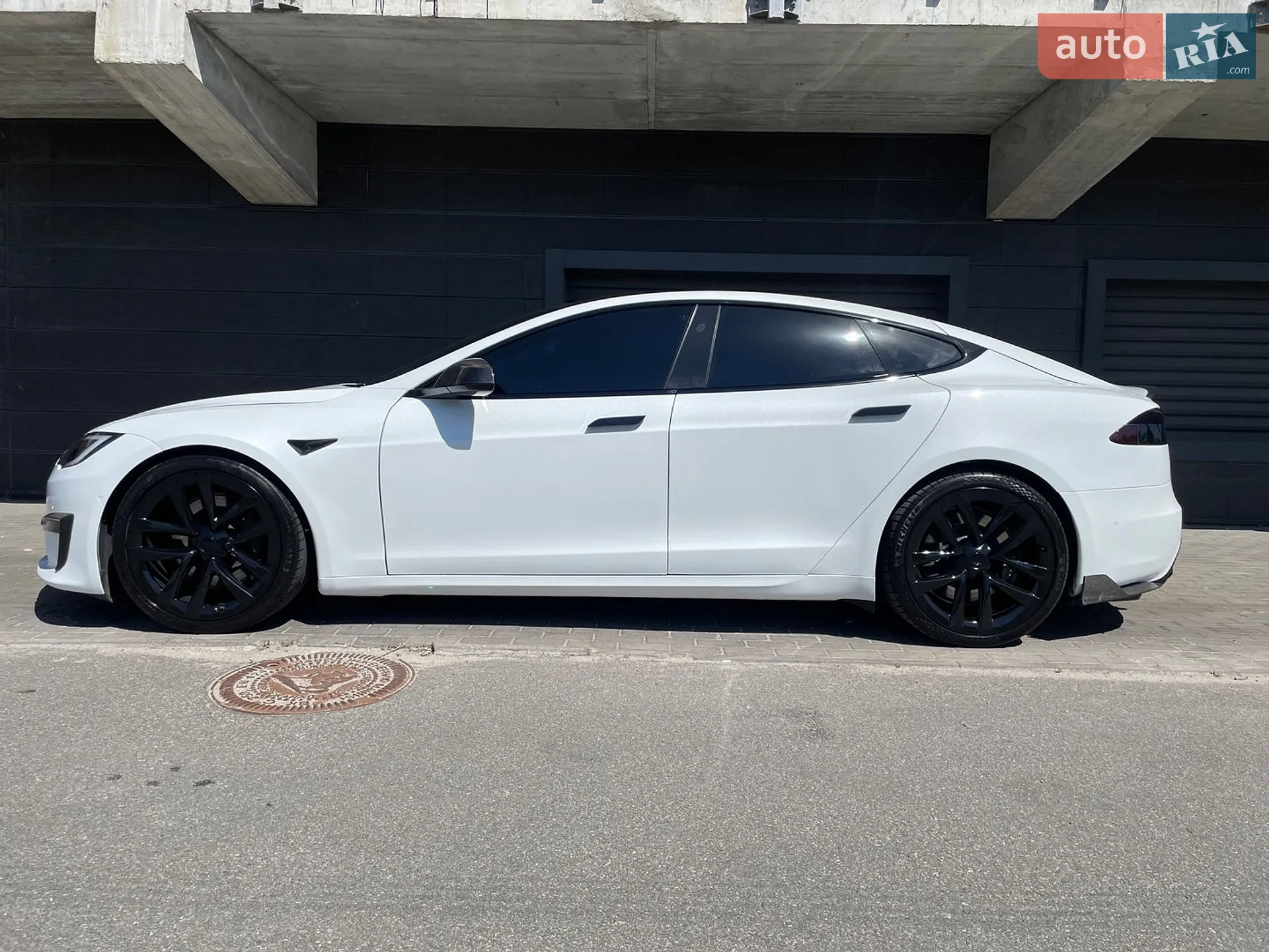 2021 Tesla Model S - мініатюра 11