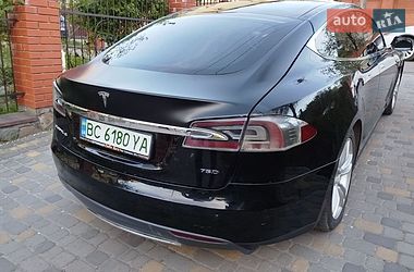 Лифтбек Tesla Model S 2013 в Львове