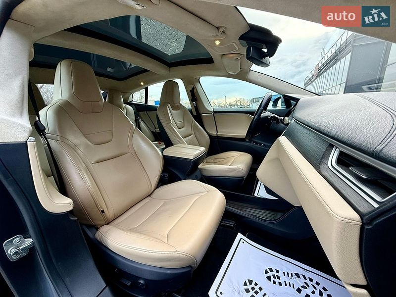 Лифтбек Tesla Model S 2015 в Одессе