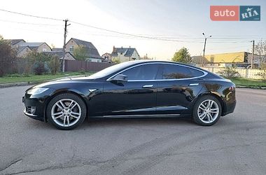 Лифтбек Tesla Model S 2013 в Киеве