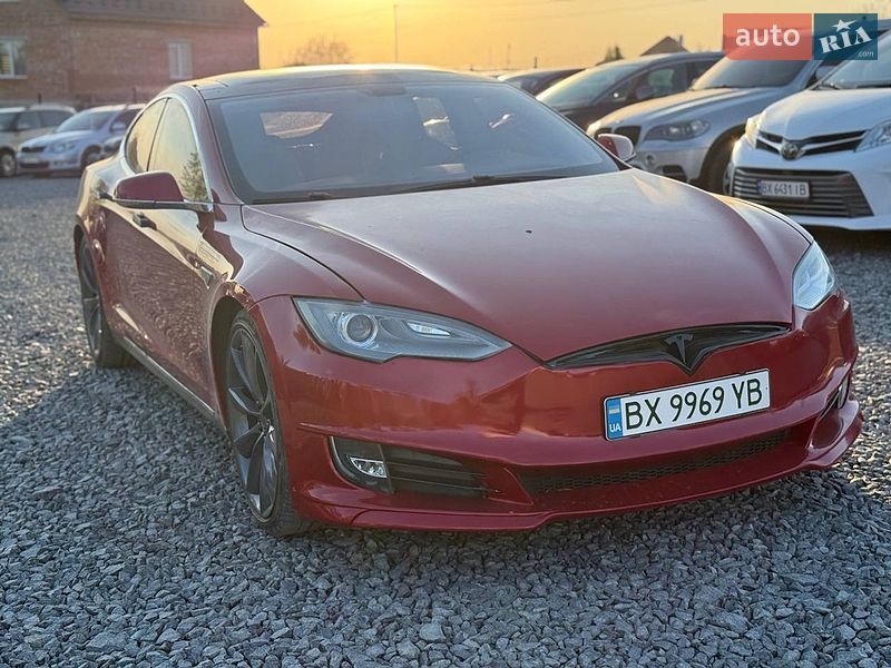 Лифтбек Tesla Model S 2013 в Хмельницком