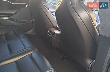 Ліфтбек Tesla Model S 2017 в Києві