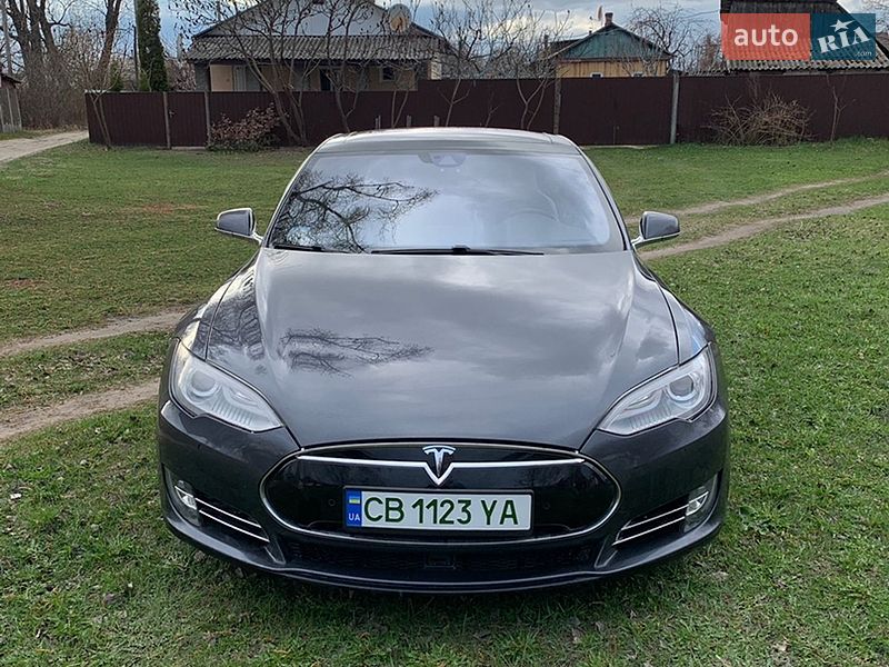 Tesla Model S 2015 Tesla Model S 2015