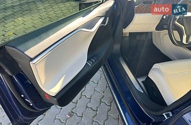 Лифтбек Tesla Model S 2017 в Кременчуге