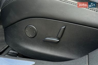 Ліфтбек Tesla Model S 2017 в Івано-Франківську