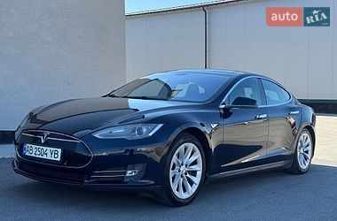 Ліфтбек Tesla Model S 2013 в Вінниці