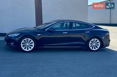 Ліфтбек Tesla Model S 2013 в Вінниці
