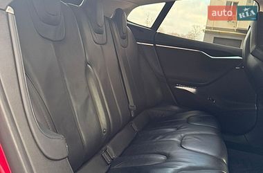 Ліфтбек Tesla Model S 2014 в Черкасах