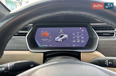 Ліфтбек Tesla Model S 2016 в Городку
