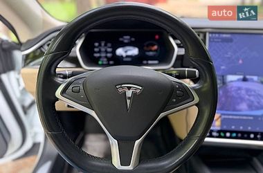 Лифтбек Tesla Model S 2015 в Киеве