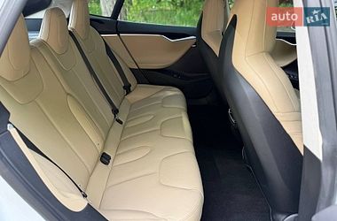 Лифтбек Tesla Model S 2015 в Киеве