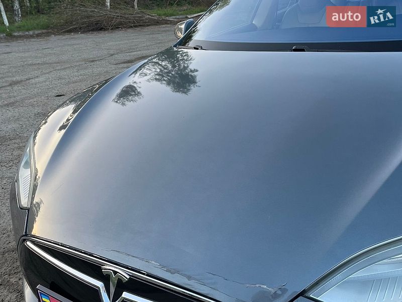 Лифтбек Tesla Model S 2013 в Львове