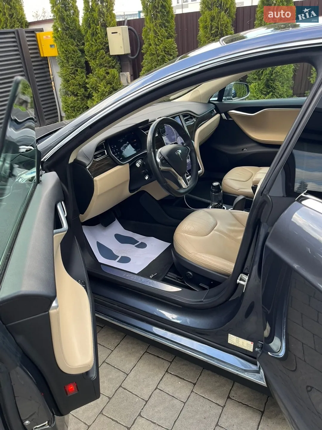 2015 Tesla Model S - мініатюра 12