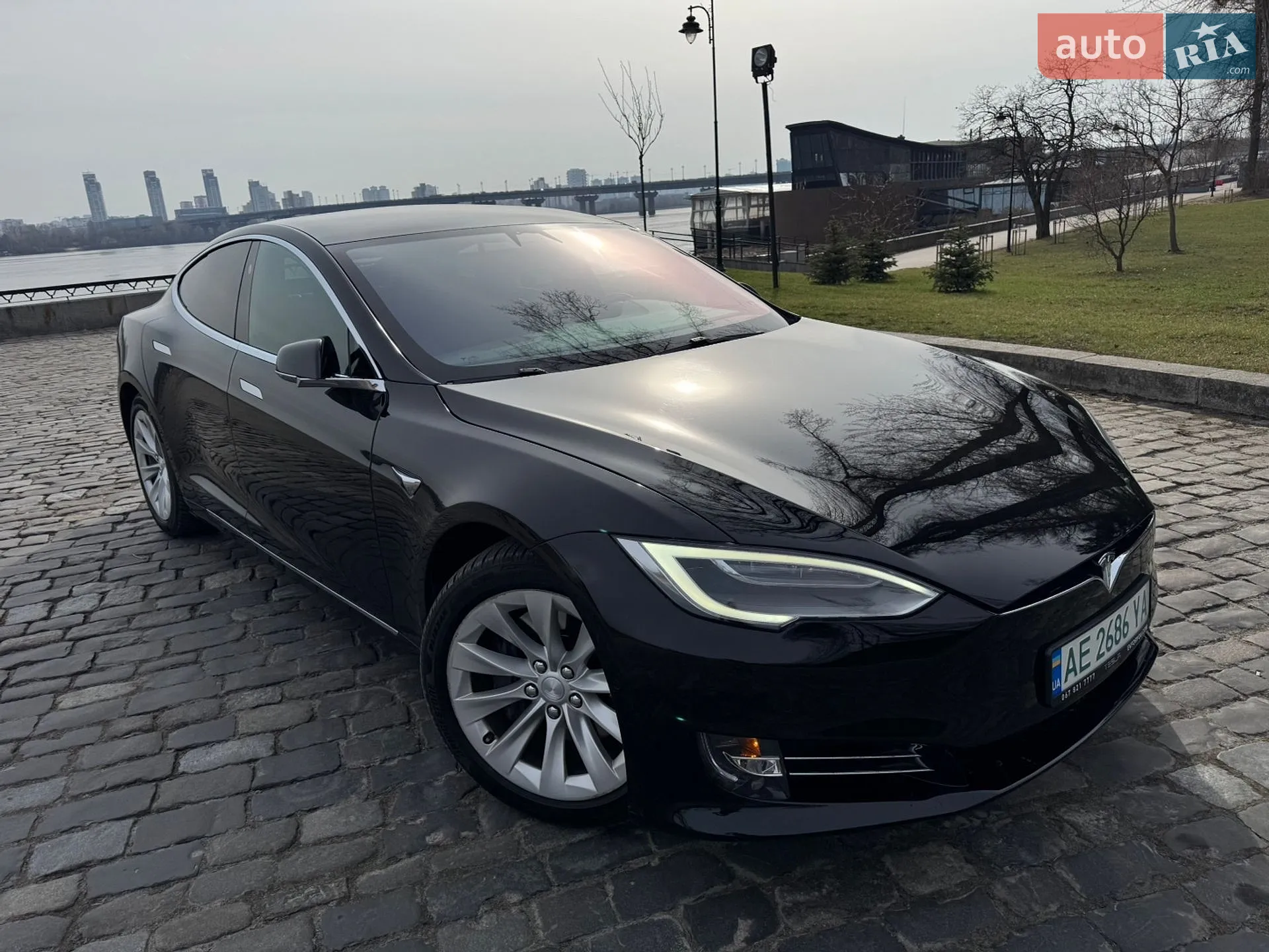 2017 Tesla Model S - фото 1