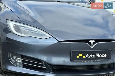Ліфтбек Tesla Model S 2017 в Луцьку