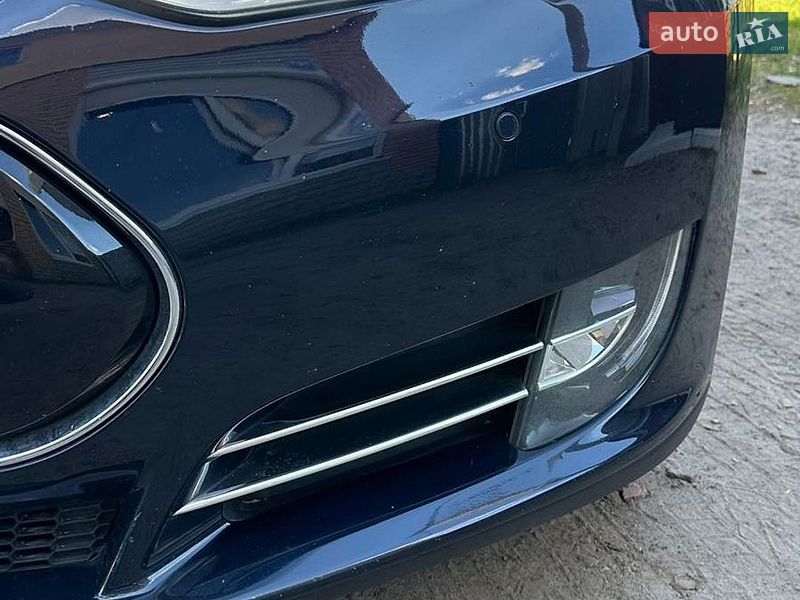 Лифтбек Tesla Model S 2013 в Броварах фото 19 Лифтбек Tesla Model S 2013 в Броварах