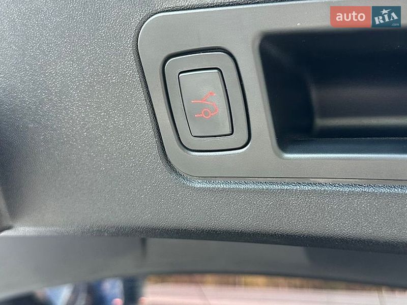 Лифтбек Tesla Model S 2013 в Броварах фото 26 Лифтбек Tesla Model S 2013 в Броварах