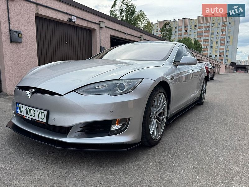 Лифтбек Tesla Model S 2014 в Софиевской Борщаговке