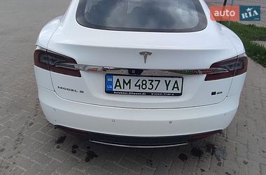 Лифтбек Tesla Model S 2014 в Житомире