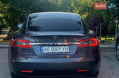 Лифтбек Tesla Model S 2017 в Днепре фото 9 Лифтбек Tesla Model S 2017 в Днепре