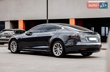 Лифтбек Tesla Model S 2017 в Днепре фото 2 Лифтбек Tesla Model S 2017 в Днепре