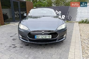Лифтбек Tesla Model S 2013 в Ивано-Франковске