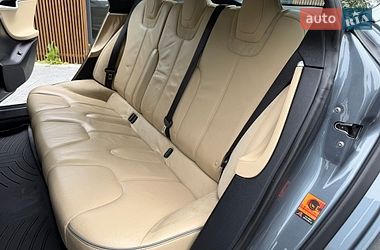 Лифтбек Tesla Model S 2013 в Ивано-Франковске