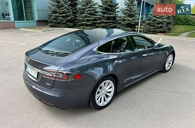 Лифтбек Tesla Model S 2018 в Киеве