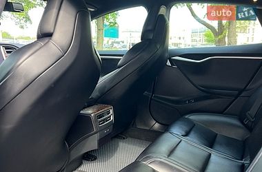Лифтбек Tesla Model S 2018 в Киеве