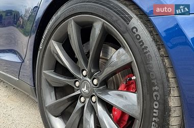 Лифтбек Tesla Model S 2015 в Днепре