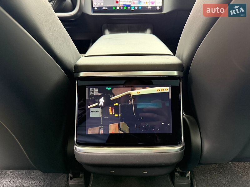 Лифтбек Tesla Model S 2021 в Днепре