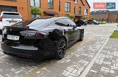 Лифтбек Tesla Model S 2021 в Днепре